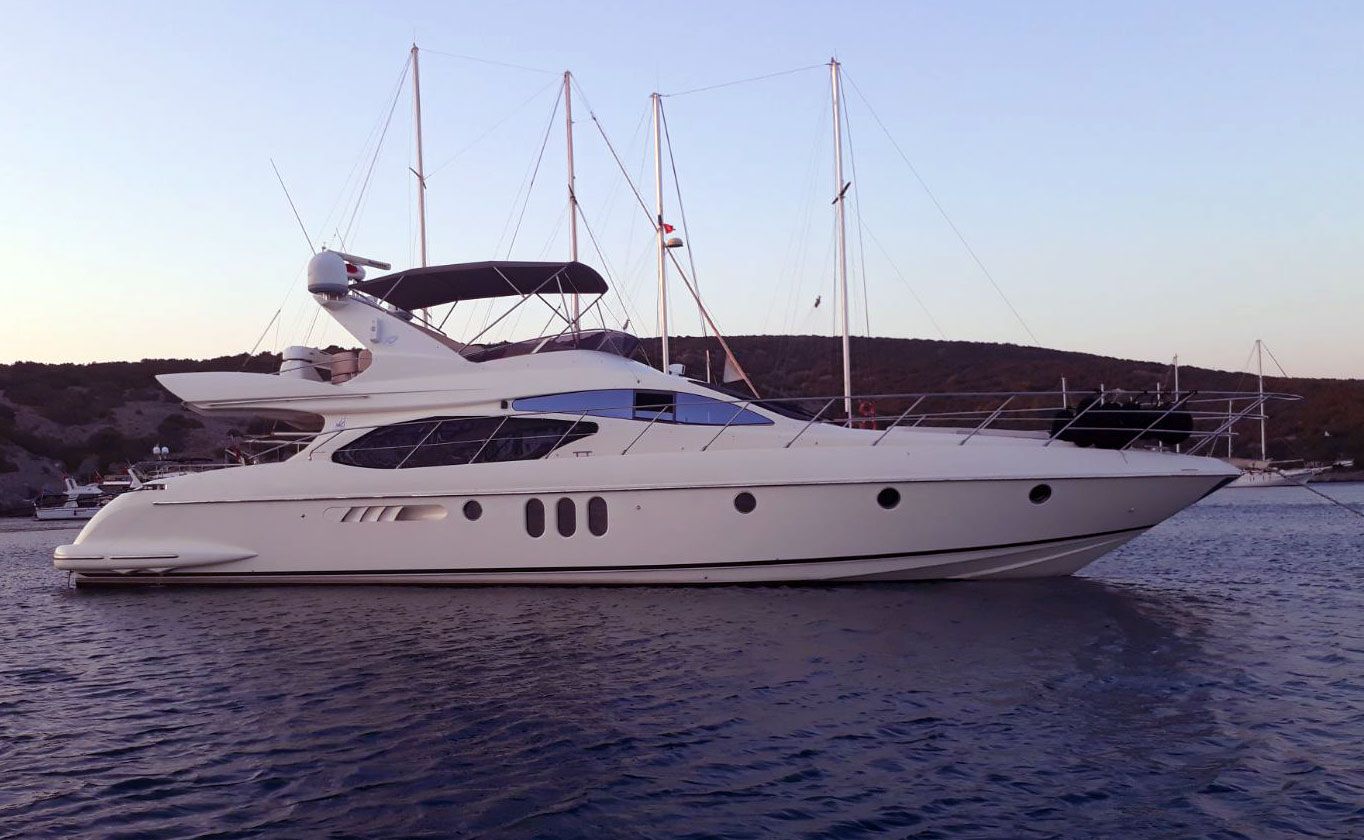 motor yacht air charter